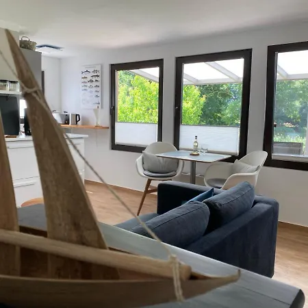 Uferblick Am See Mit Steg & Kajak - Abc299